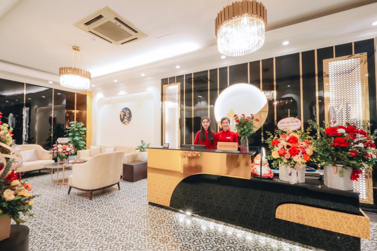 Hanoi Lake View Hotel & Spa Buitenkant foto