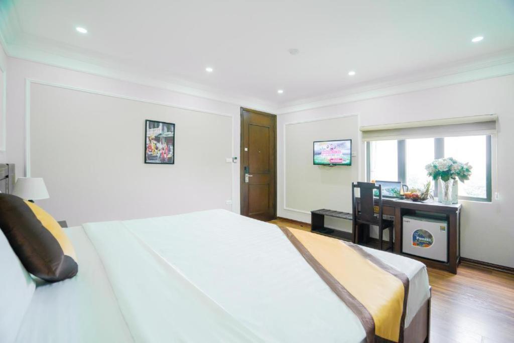 Hanoi Lake View Hotel & Spa Buitenkant foto