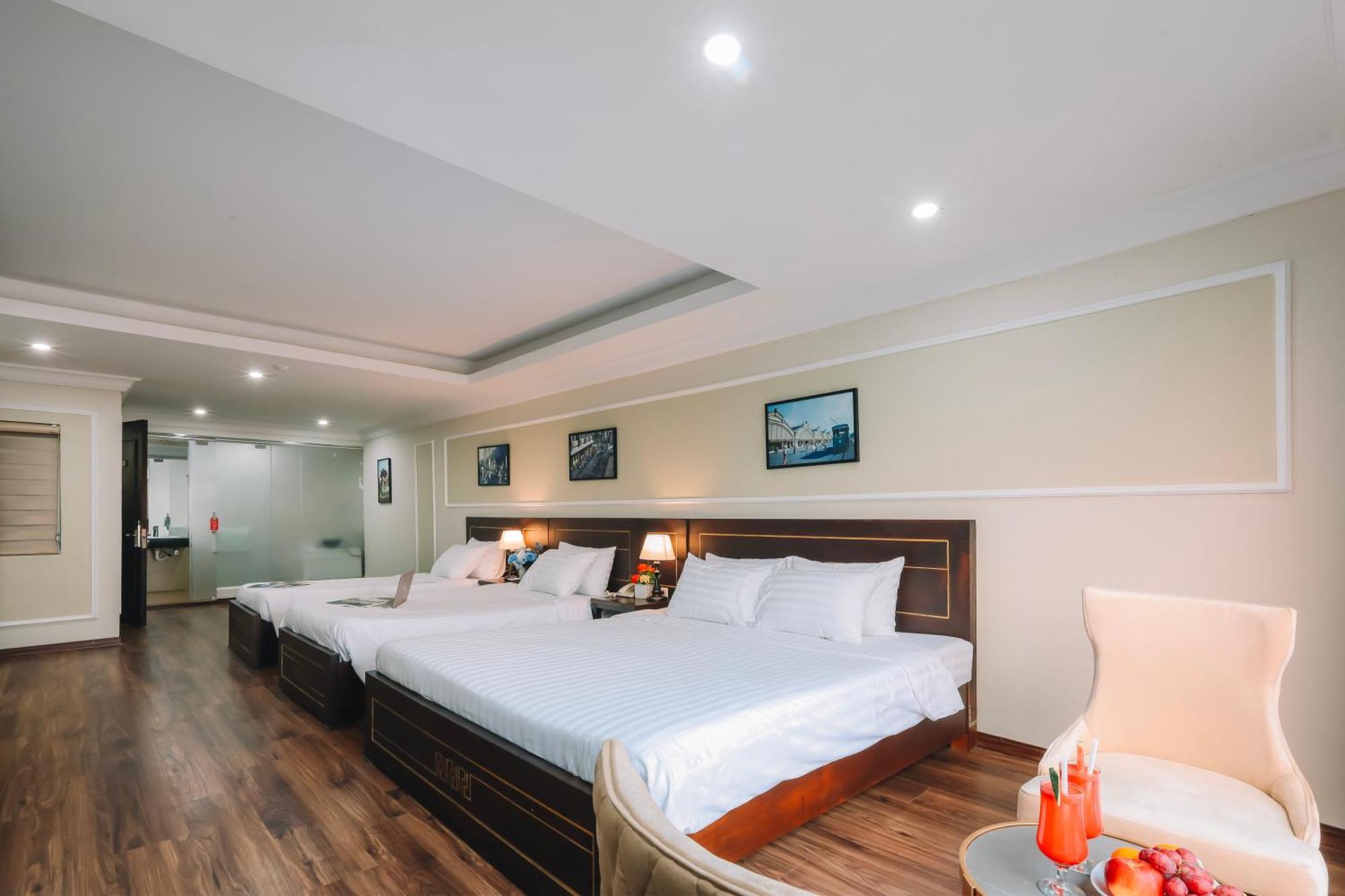 Hanoi Lake View Hotel & Spa Buitenkant foto