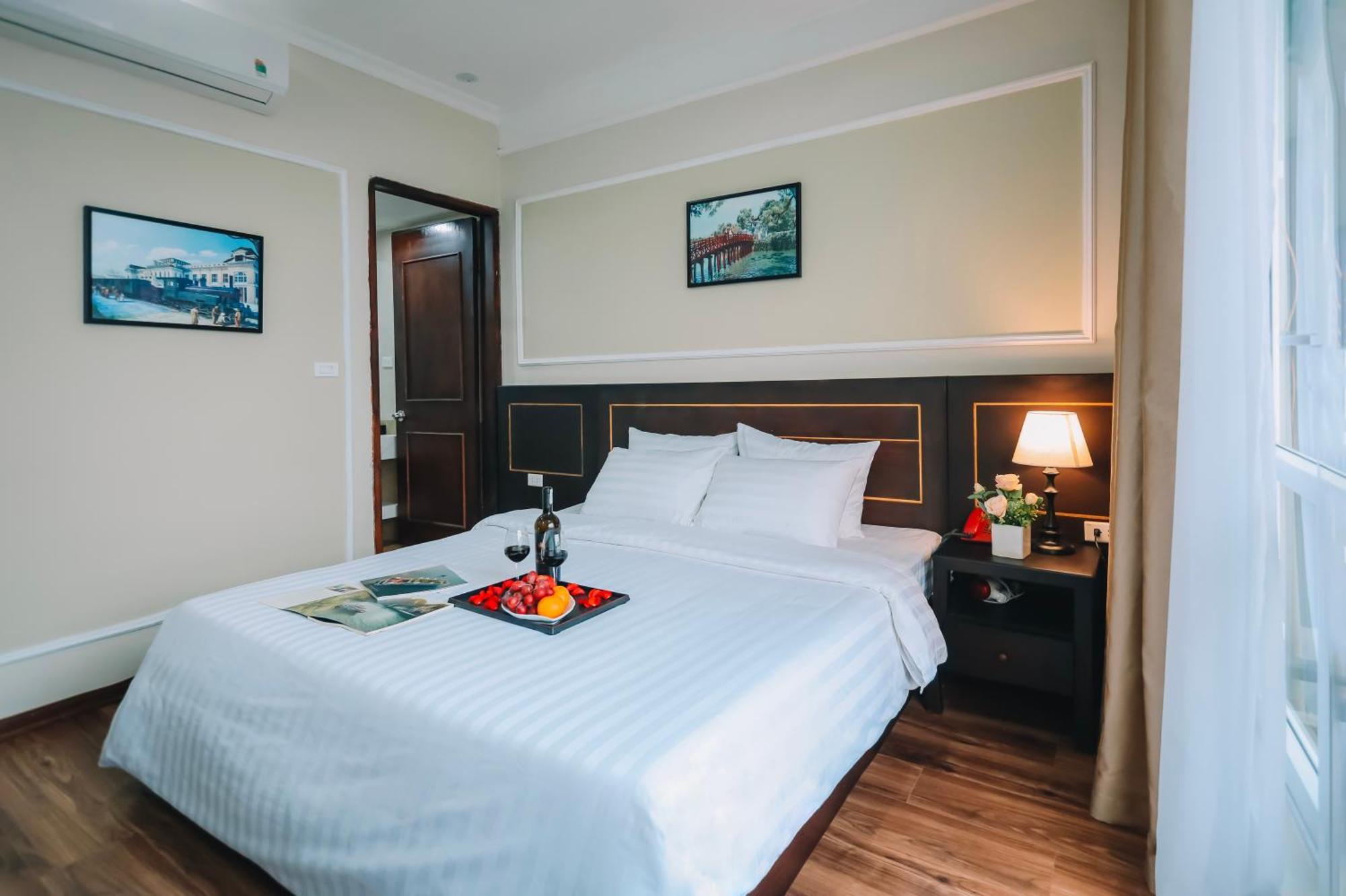 Hanoi Lake View Hotel & Spa Buitenkant foto